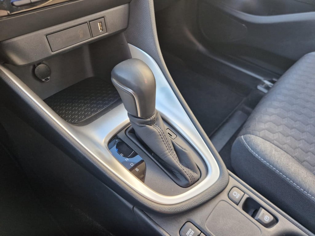 Toyota Yaris 1.5 hybrid first edition | automaat | adaptieve cruise control