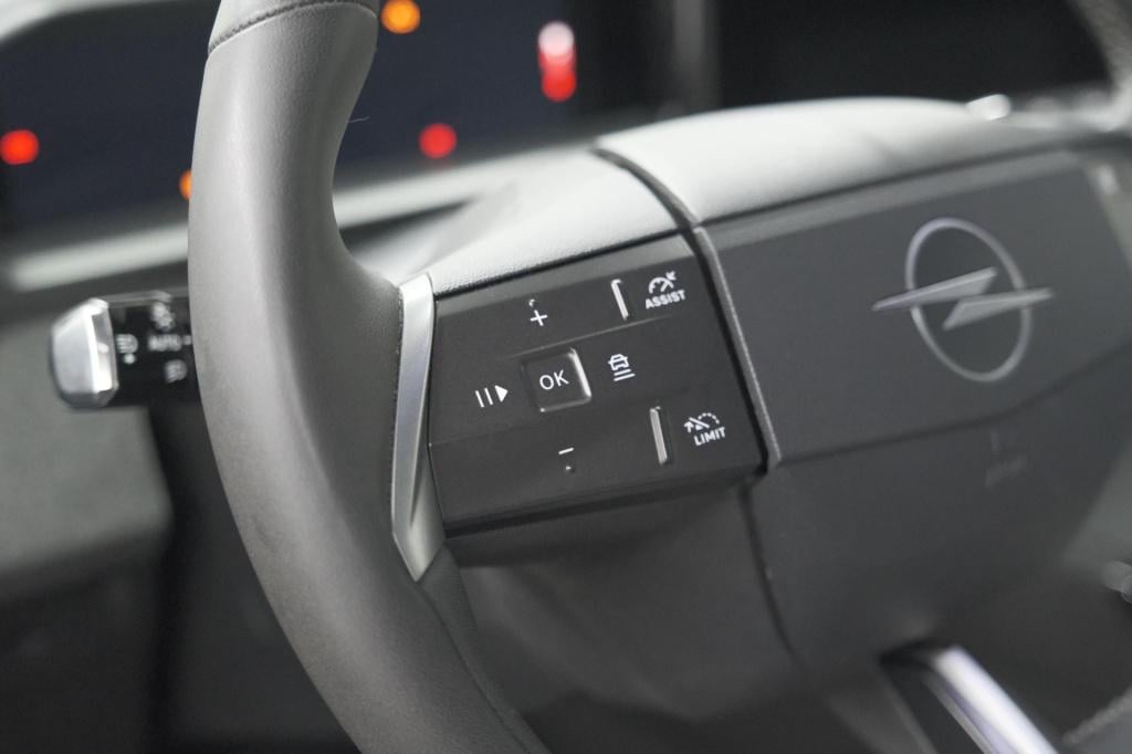 Opel Grandland 1.2 turbo 145 hybrid business edition | elektrische kofferkl