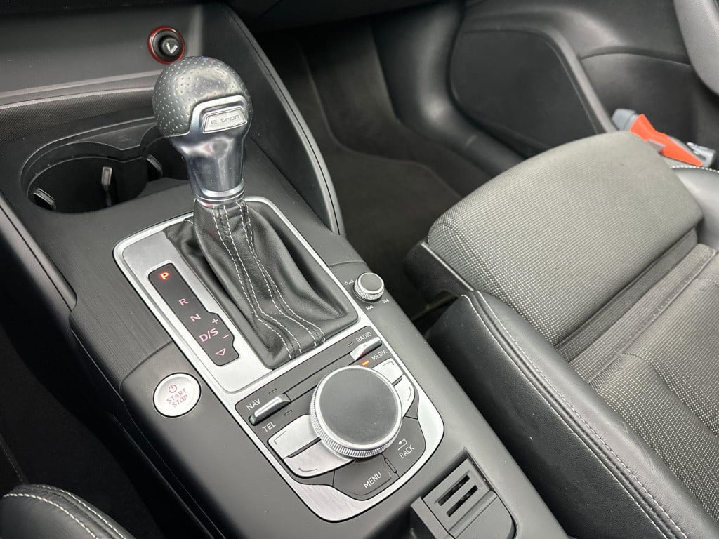 Audi A3 sportback 1.4 e-tron phev s-line pano acc lane
