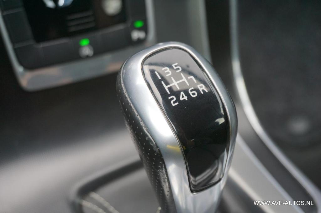 Volvo V60 2.0 t3 summum