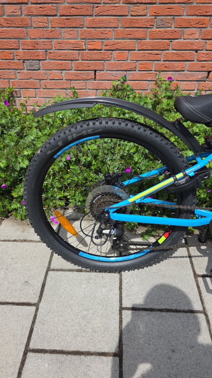 CUBE | ACID 240 | 24 INCH | FRAME 31 CM | NETTE STAAT!