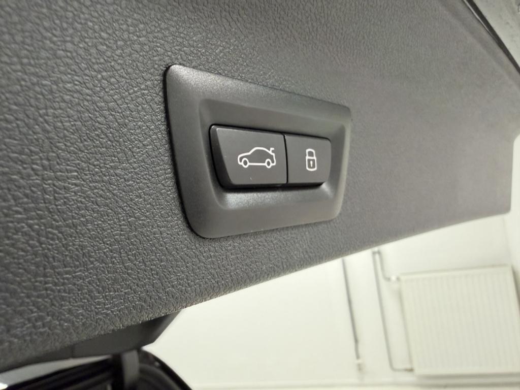 BMW X3 xdrive30e m-sport pro | harman/kardon | sportstoelen | panoramad