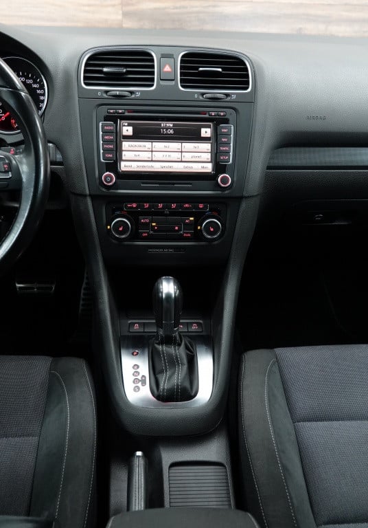 Volkswagen Golf 1.2 tsi highline | pdc | navi | stoelverw. |