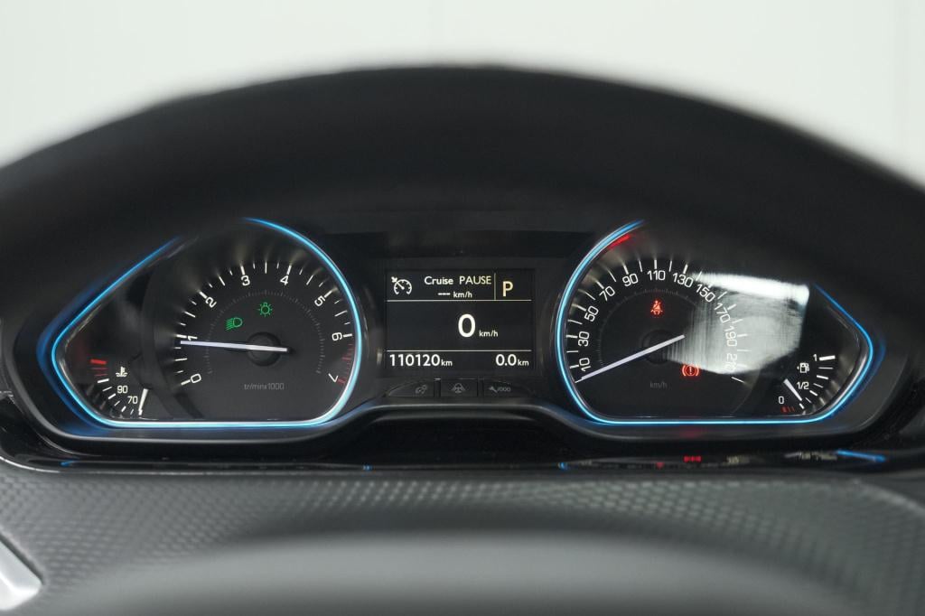 Peugeot 2008 puretech 110 eat6 allure | camera | navigatie | parkeersensore