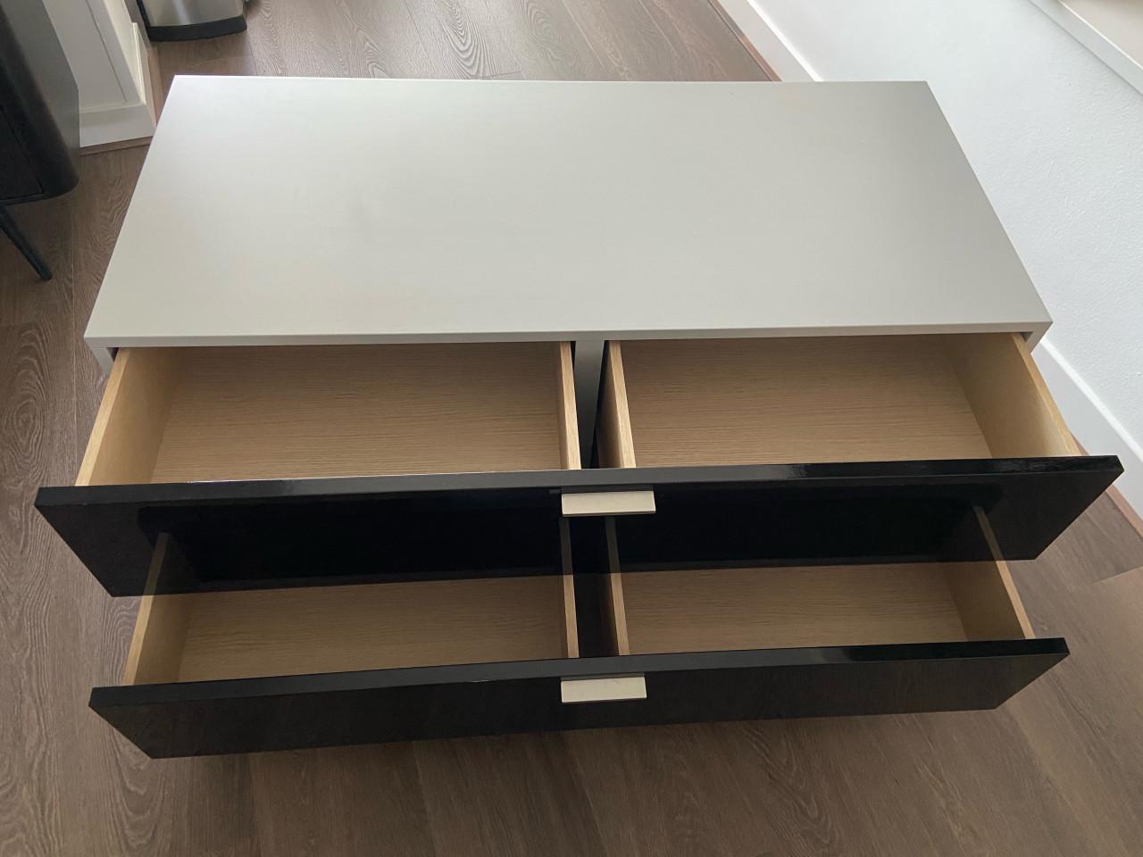 Design lage kast 47 h x 56 d x 120 l cm