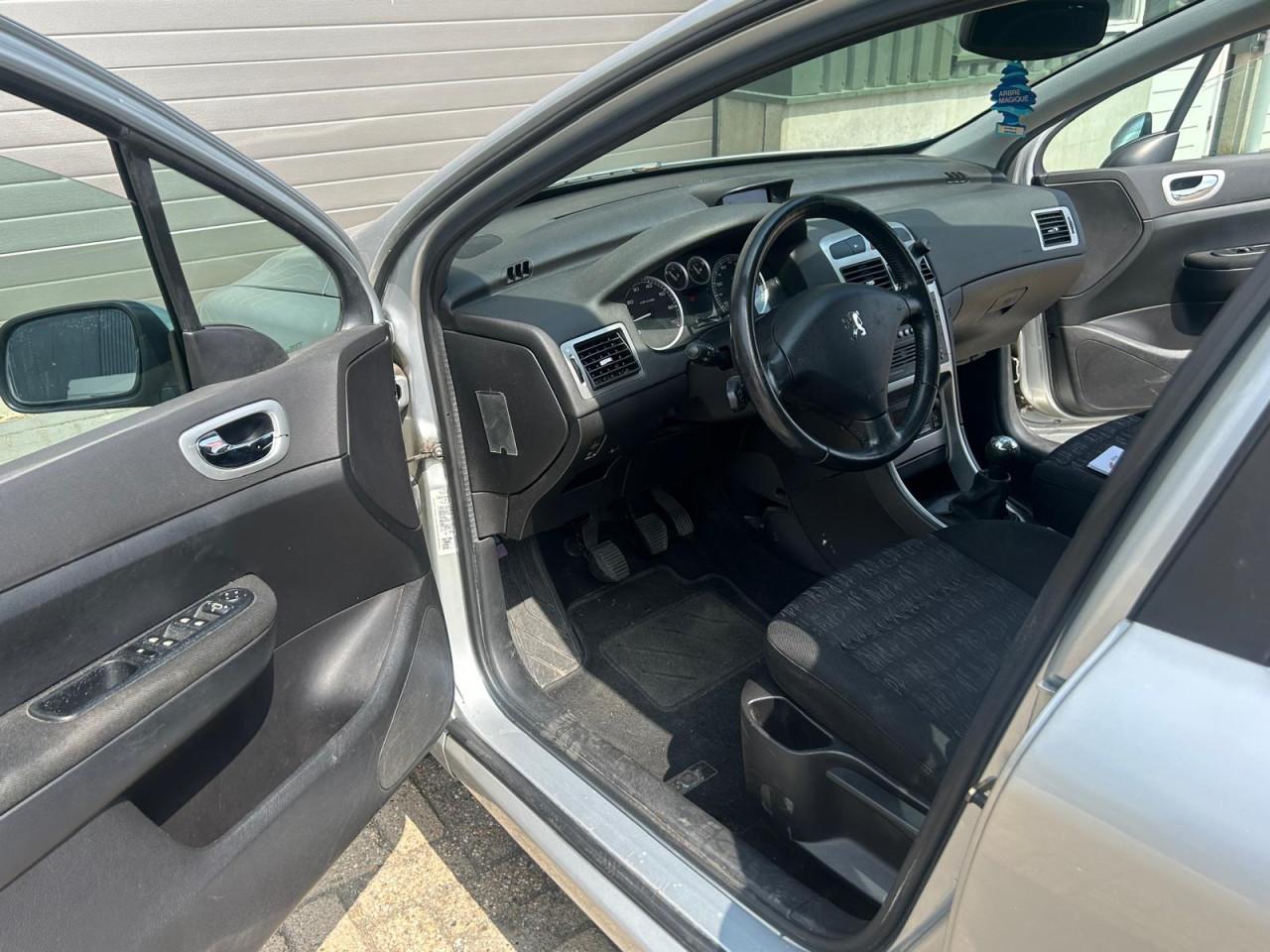 Peugeot 307 1.6 16v nieuwe APK!