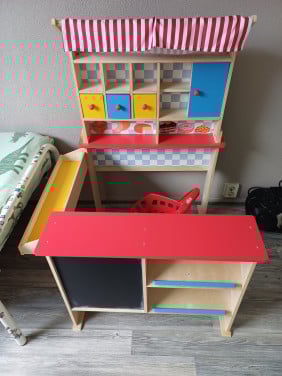 Kinderwinkel (met toebehoren)