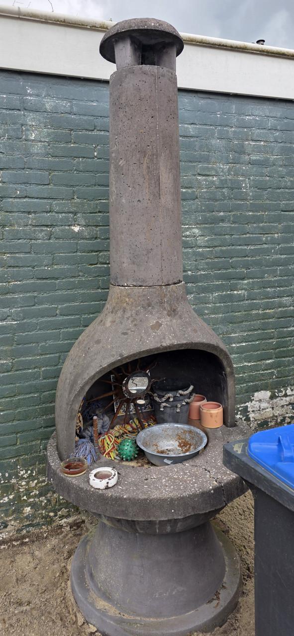 Betonnen BBQ gratis