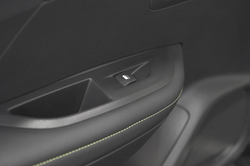 Peugeot 2008 puretech 130 gt | panoramadak | afneembare trekhaak | adaptiev