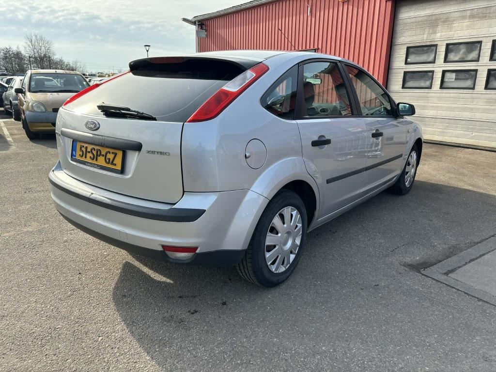 Ford Focus 1.6-16v champion