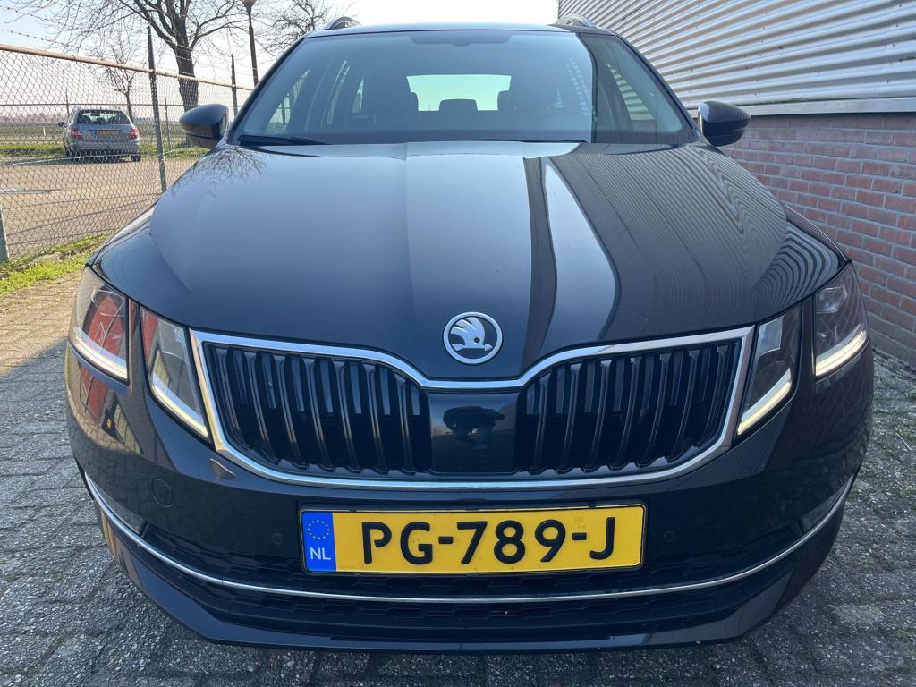 Skoda Octavia combi 1.8 tsi greentech style business | btw | orig. nl | car