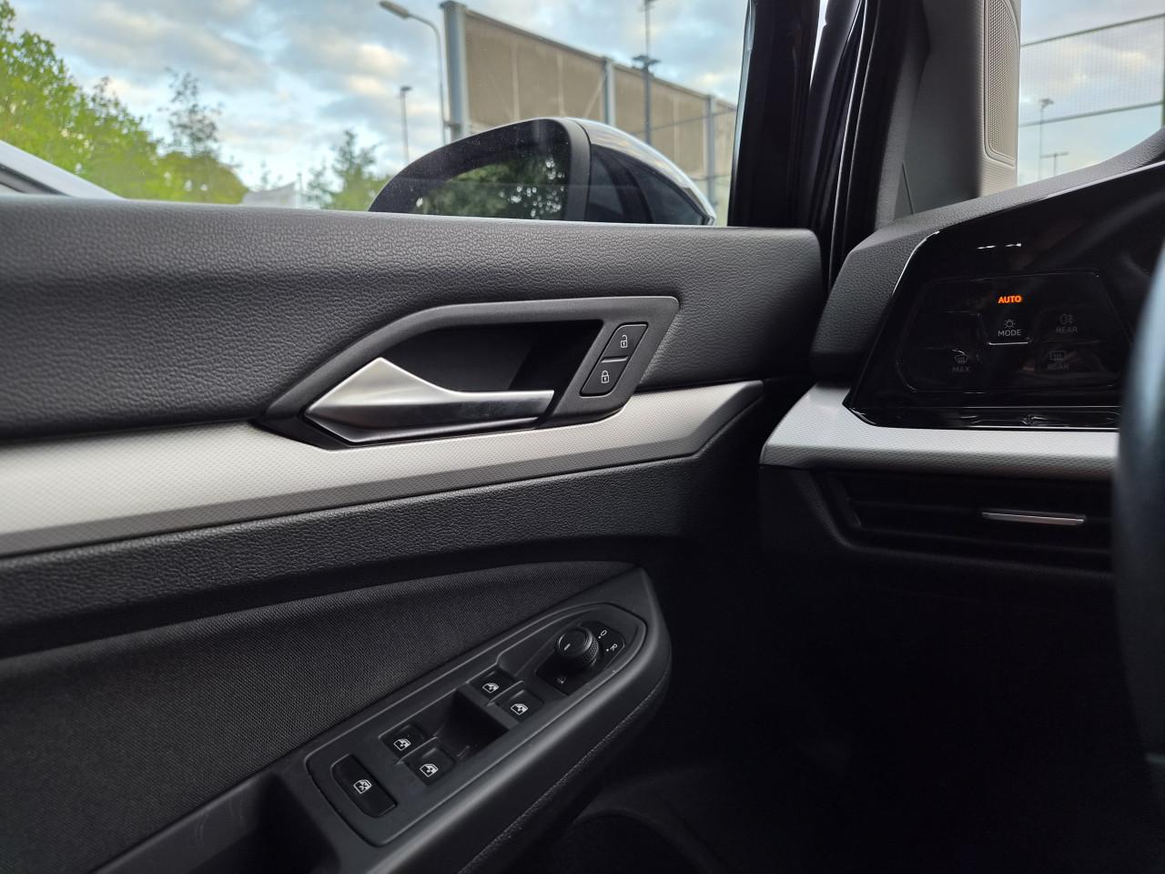 VW Golf 8 | Luxe Style uitvoering | stoel-stuurverw+trekhaak