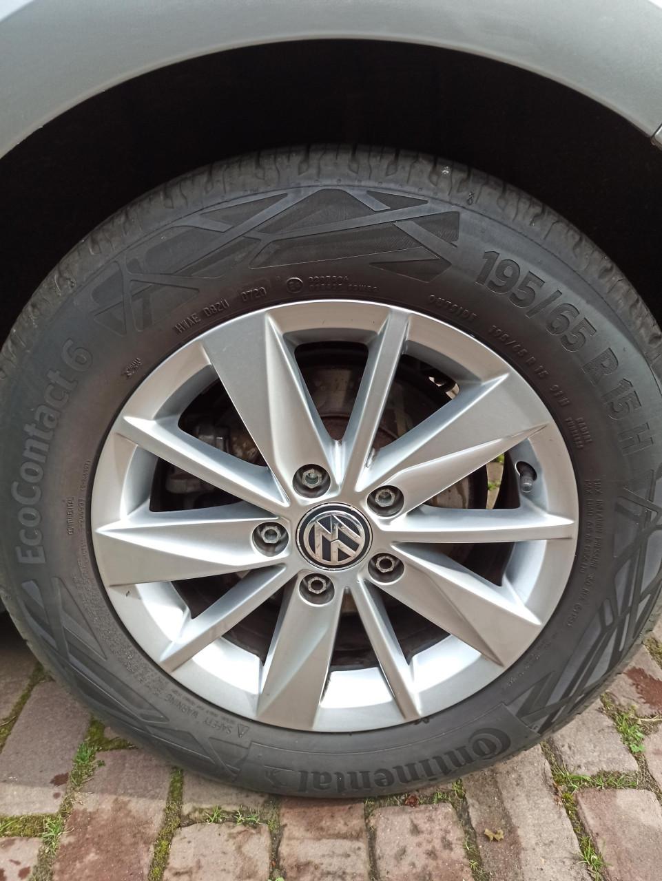 VW Golf 7 lichtmetalen velgen 15'' met banden
