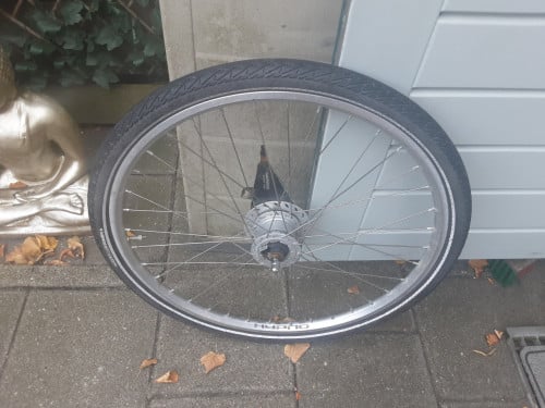 26 x 1,75 inch nexus voorwiel, naafdynamo, rollerbrake rem