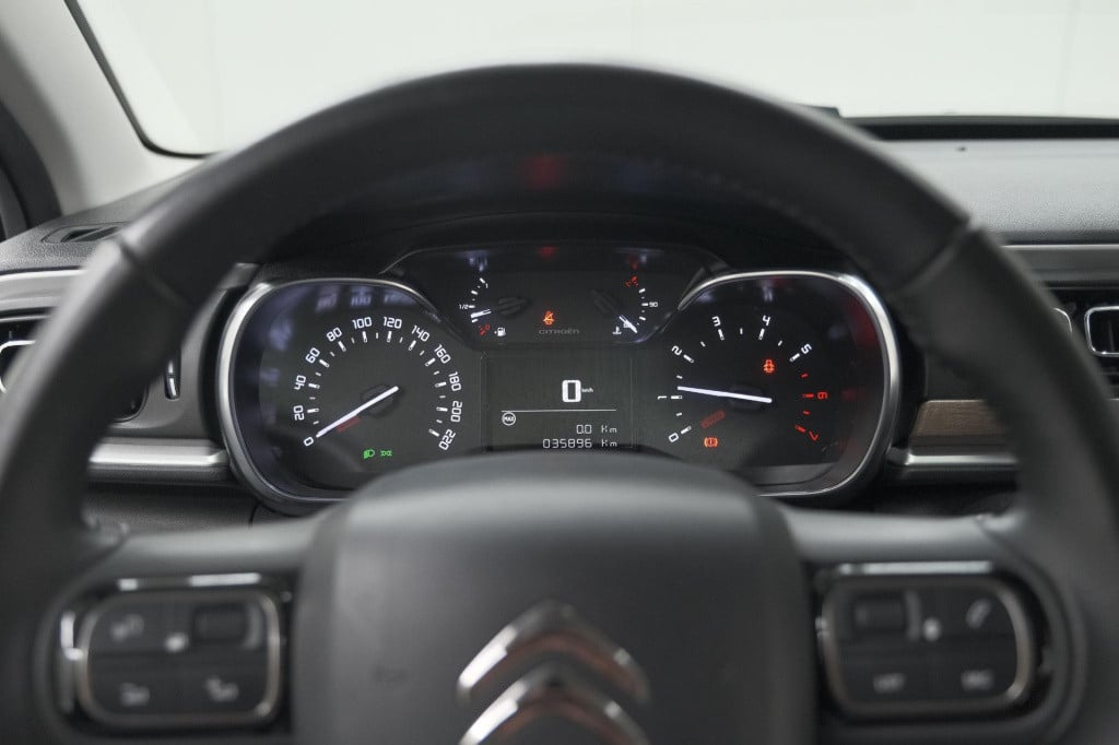 Citroen C3 puretech 82 feel edition | camera | navigatie | apple carplay