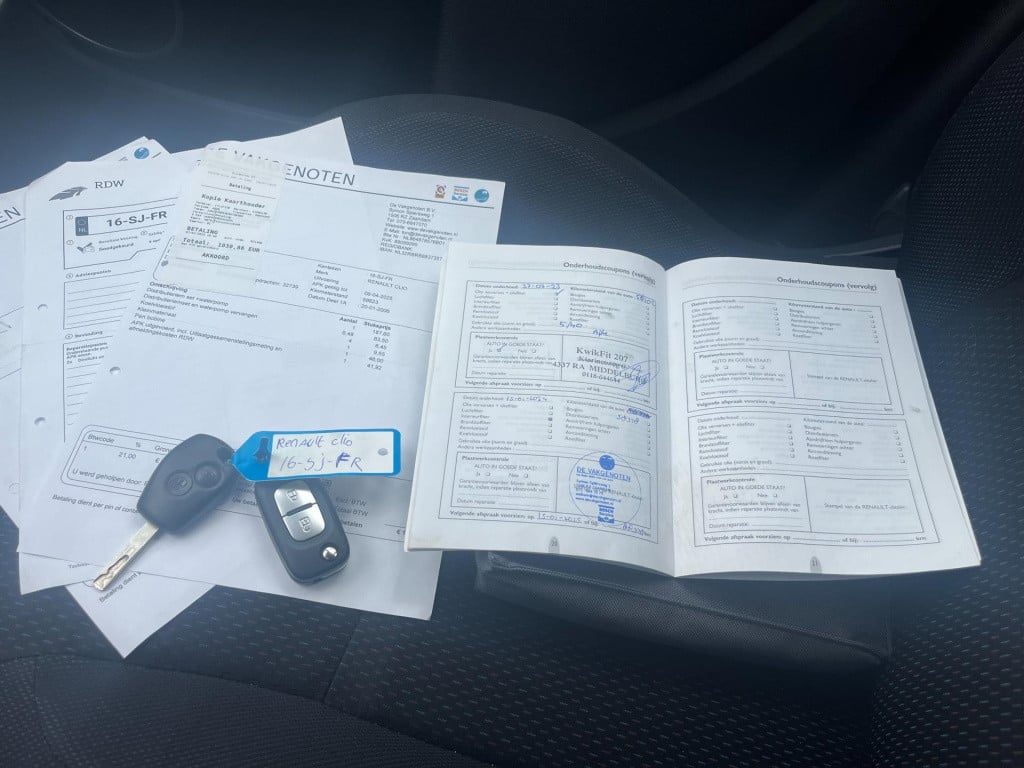 Renault Clio 1.6-16v dynamique luxe | orig. nl | nwe distributie