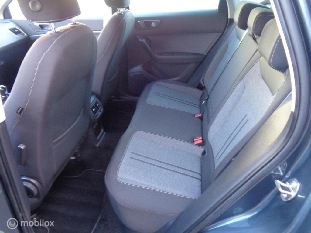 Seat Ateca 1.0 tsi style business intense/airco/led/lm velgen/apple carplay