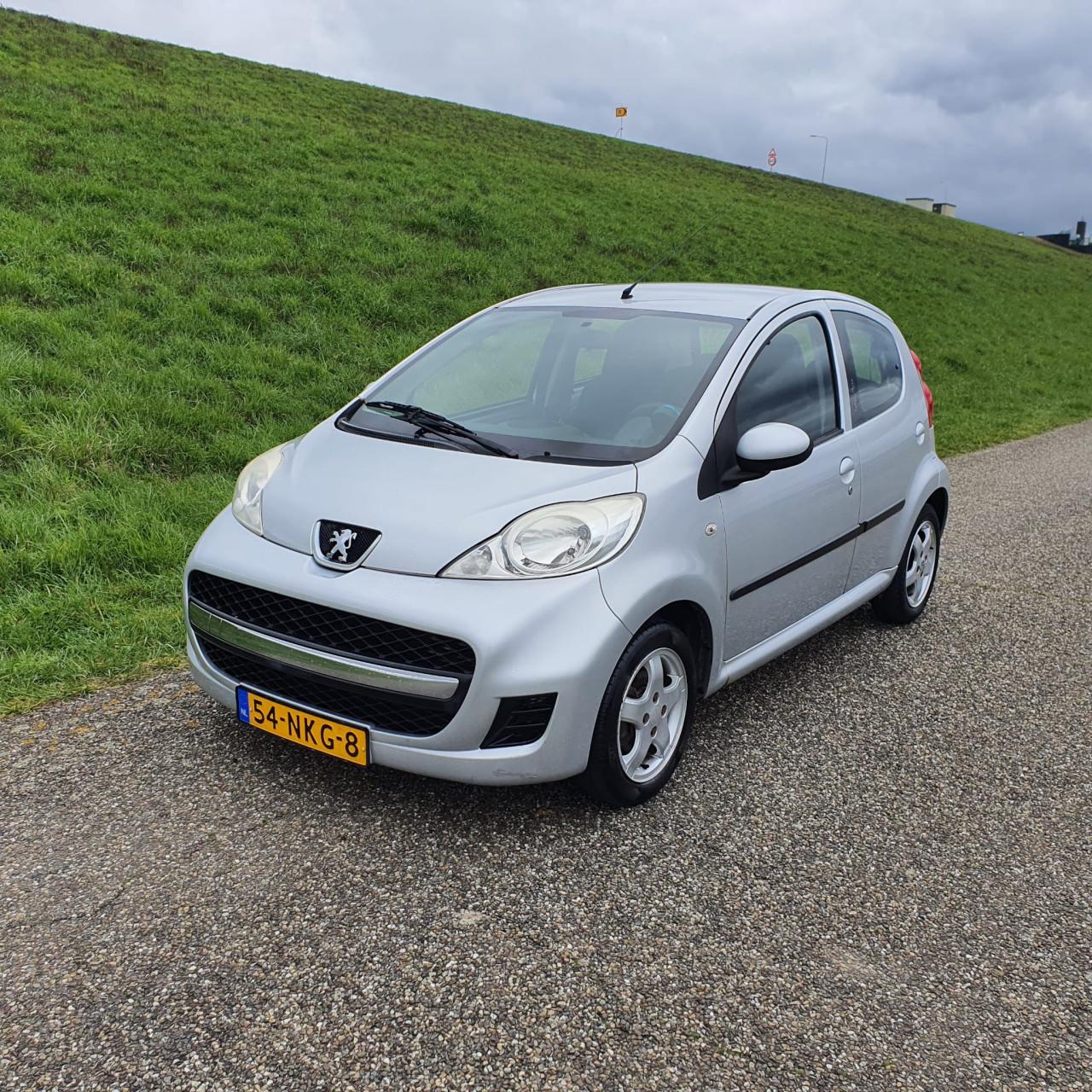 Peugeot 107 1.0-12V Urban Move 5 deurs