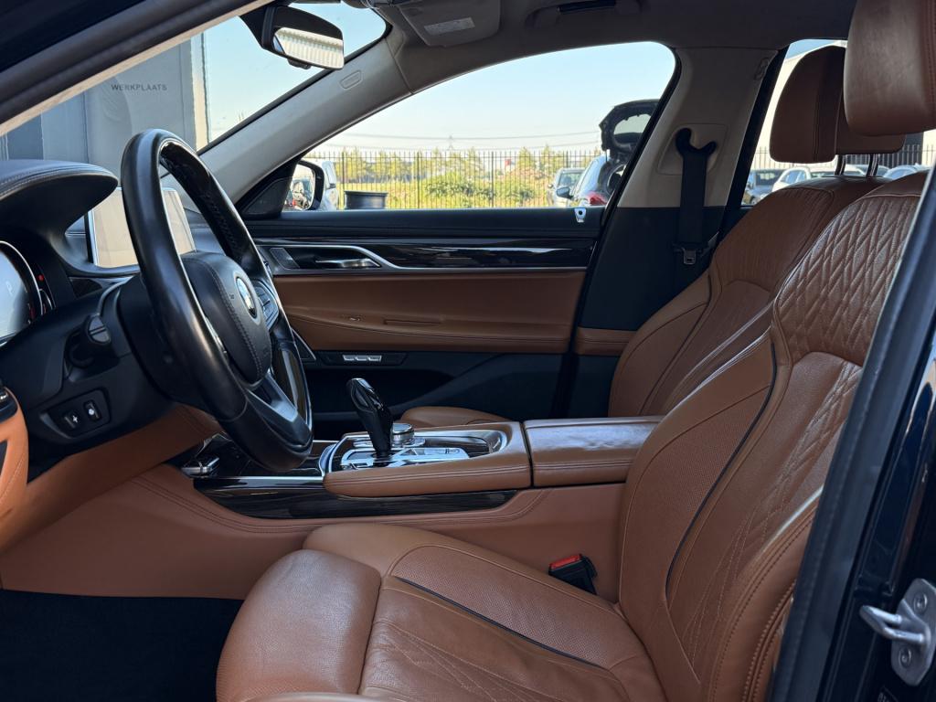 BMW 7 Serie 740i high executive | harman kardon | schuif/kanteldak | soft c