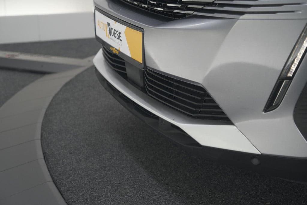 Peugeot 5008 puretech 130 eat8 active pack | 7 zitplaatsen | camera | apple