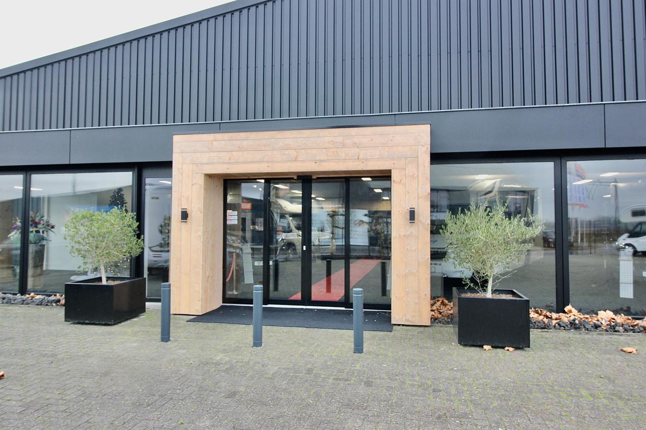 Kom naar onze grote Paasshow!!!  Topcampers Zeeland.