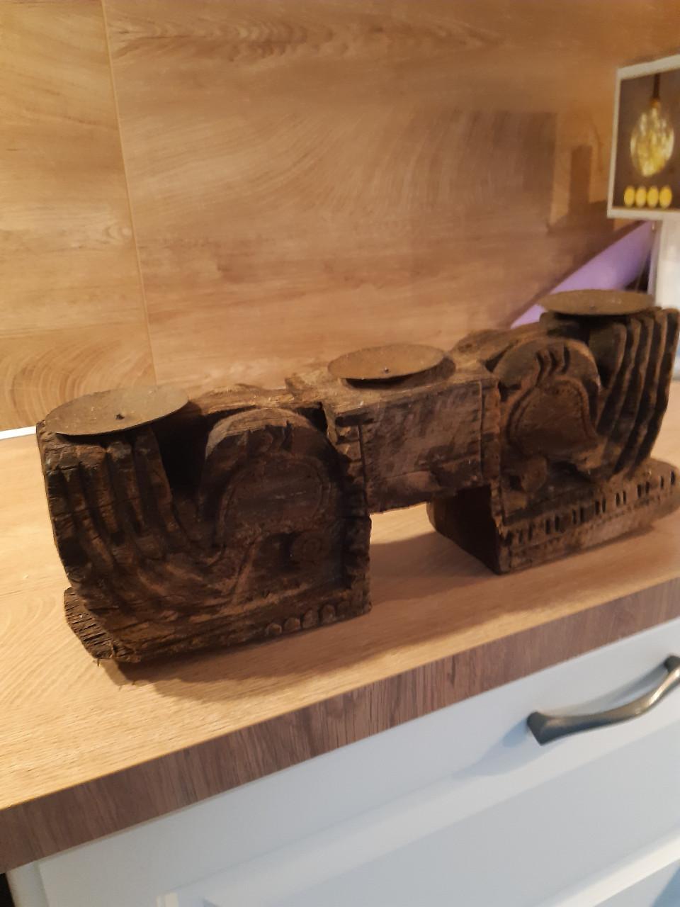 Ornament kan kaarsen op geen koeriersdiensten