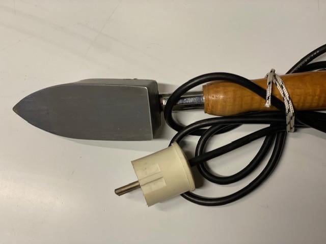 Mini strijkijzer voor de hobby