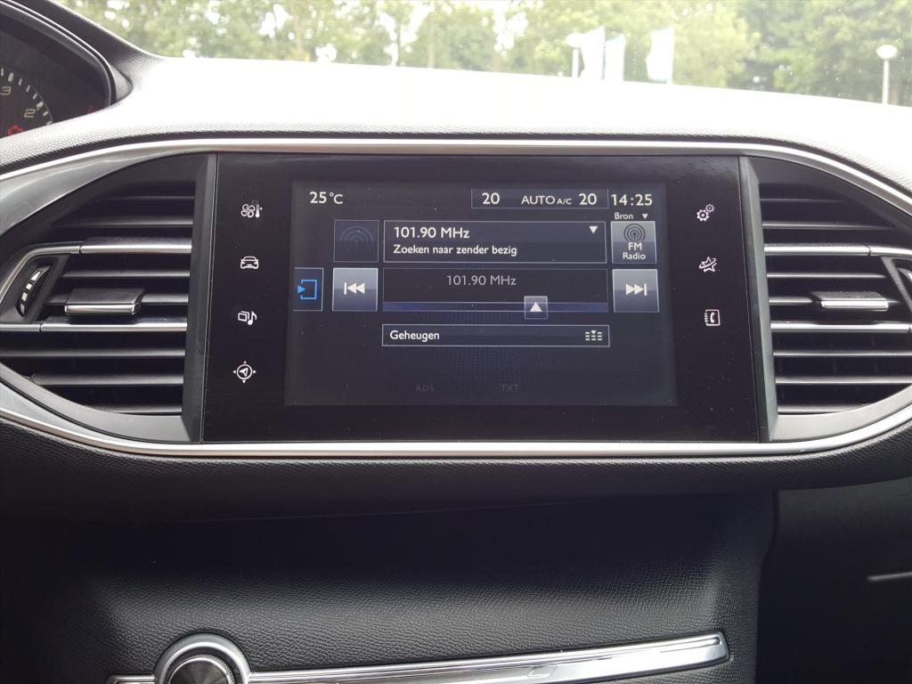 Peugeot 308 1.2 e-thp 110pk blue lease premium | navigatie | bt | cruise & 