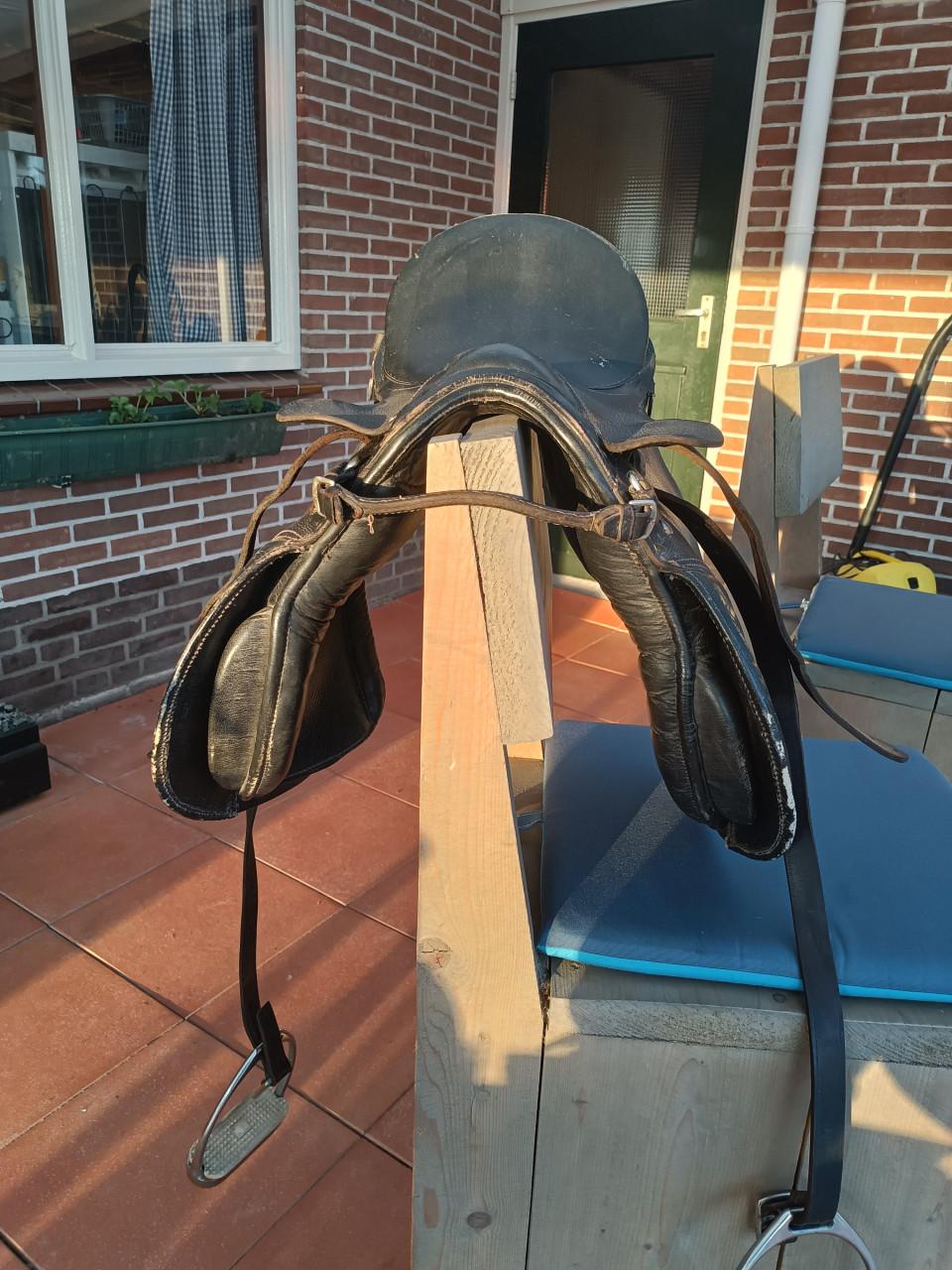 Veelzijdigheid zadel shetlander (leer) 15 inch