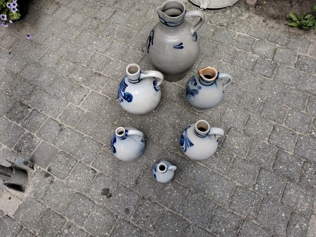 Set  van 6 oude keulse kruiken.