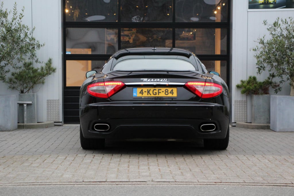 Maserati Granturismo 4.7 s mc - youngtimer - alcantara pack - xenon - nero 