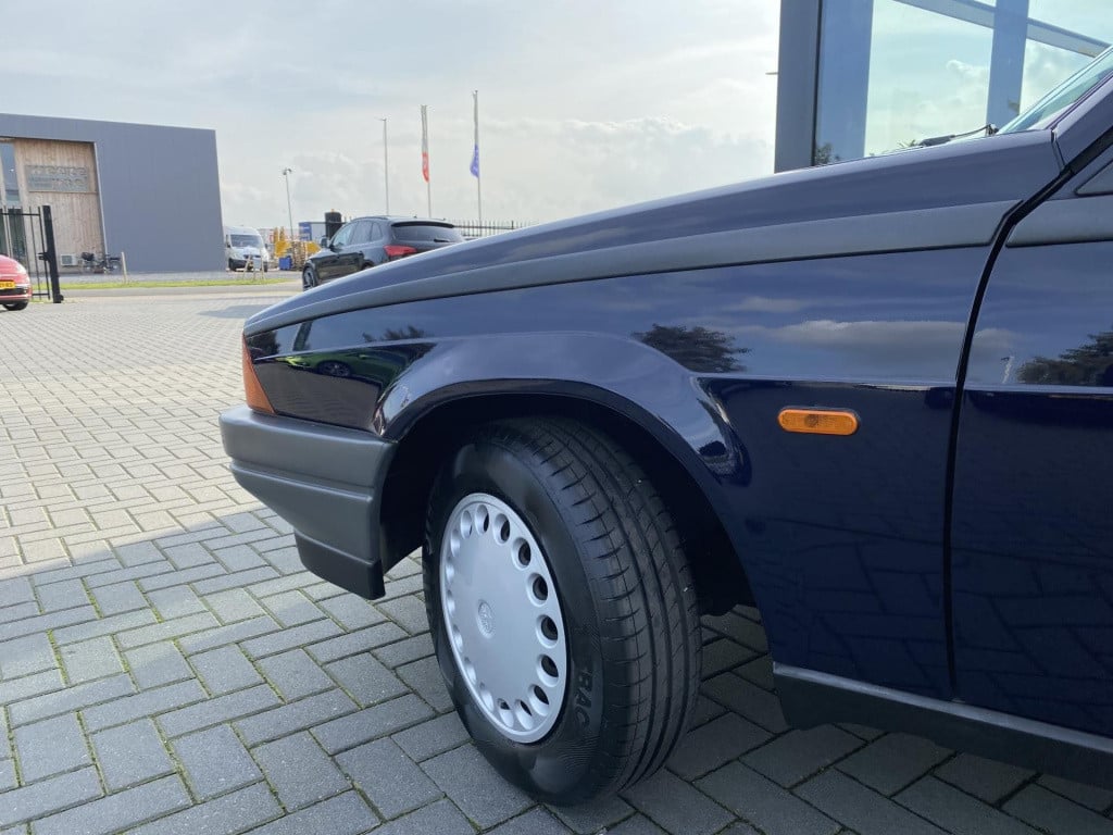 Alfa Romeo 75 1.8 super staat * nap * nl auto