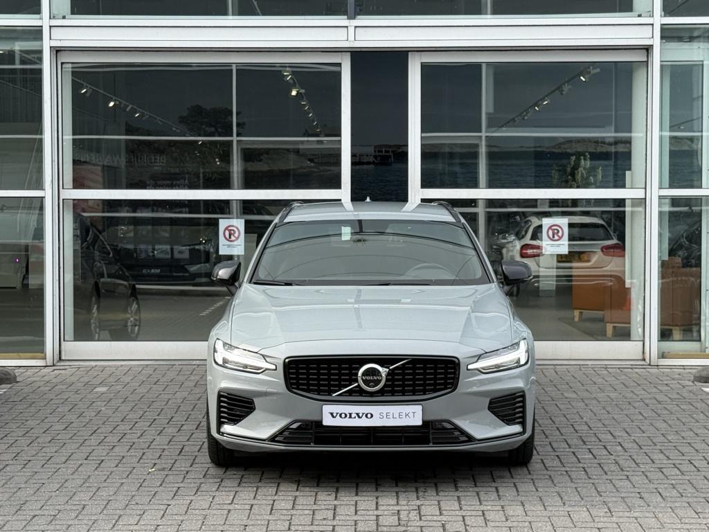 Volvo V60 t6 398pk recharge plus dark| adap.cruise| 360camera| trekaak