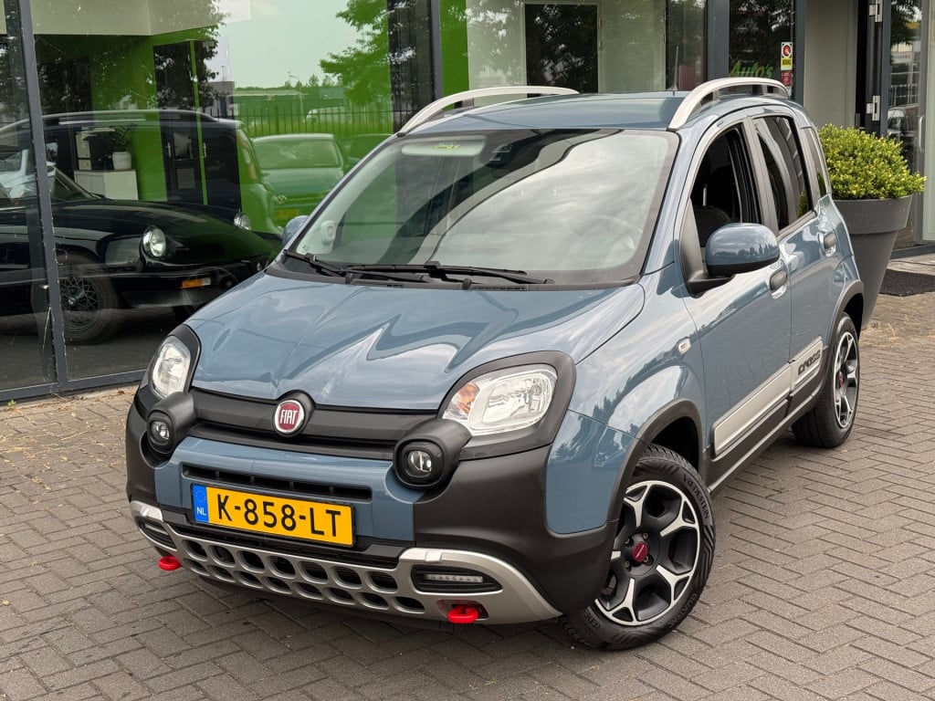 Fiat Panda 1.0 hybrid cross * stoel + voorruit verwarming * airco * bluetoo