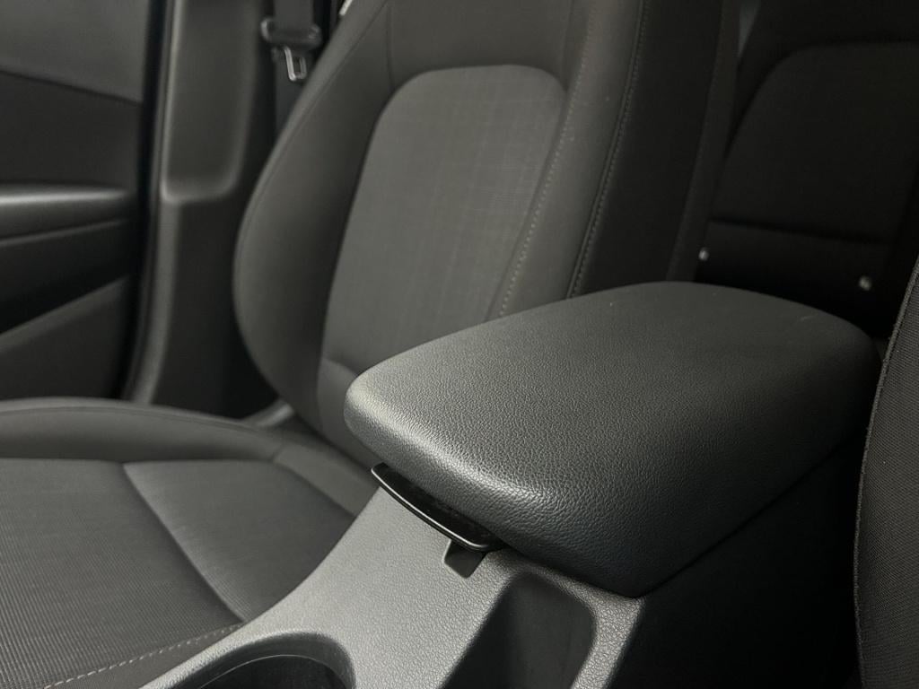 Hyundai Kona occasion 1.6 gdi hev fashion | rood | tweedehands hyundai kona