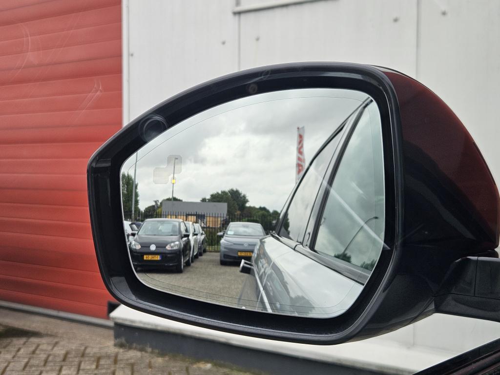 Land Rover Range Rover Velar 3.0 v6 awd r-dynamic se | pano | stoelkoeling/