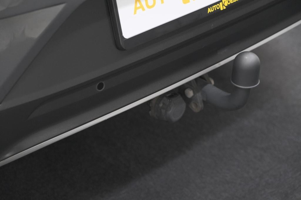 Volkswagen T-roc 1.0 tsi style business 116pk | trekhaak | adaptieve cruise