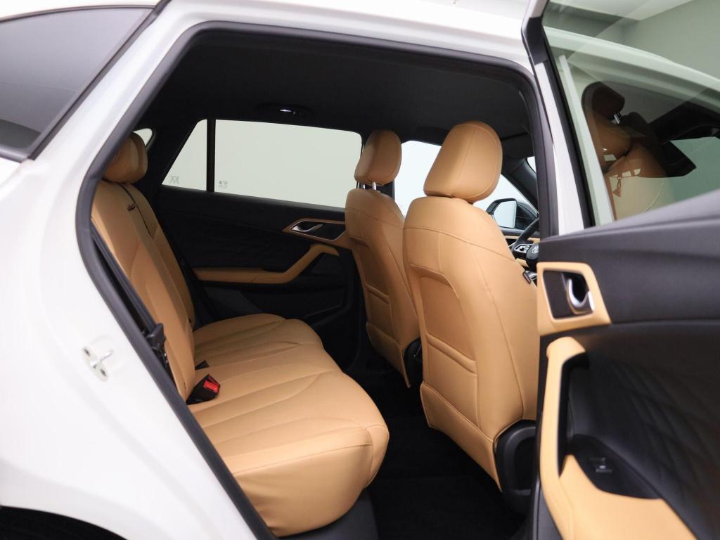 MG Hs 1.5 phev aut. luxury