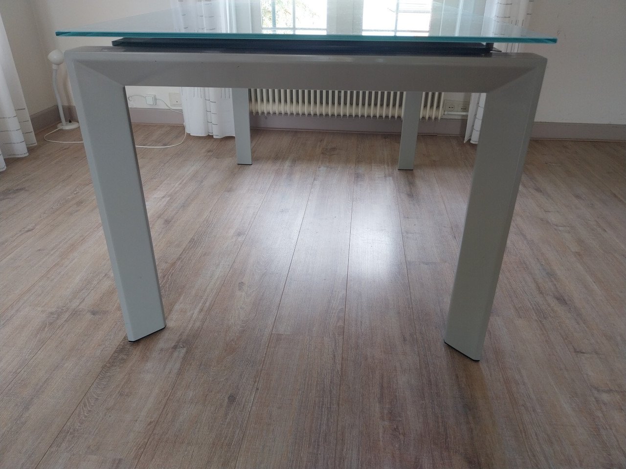 Glazen eetkamer tafel