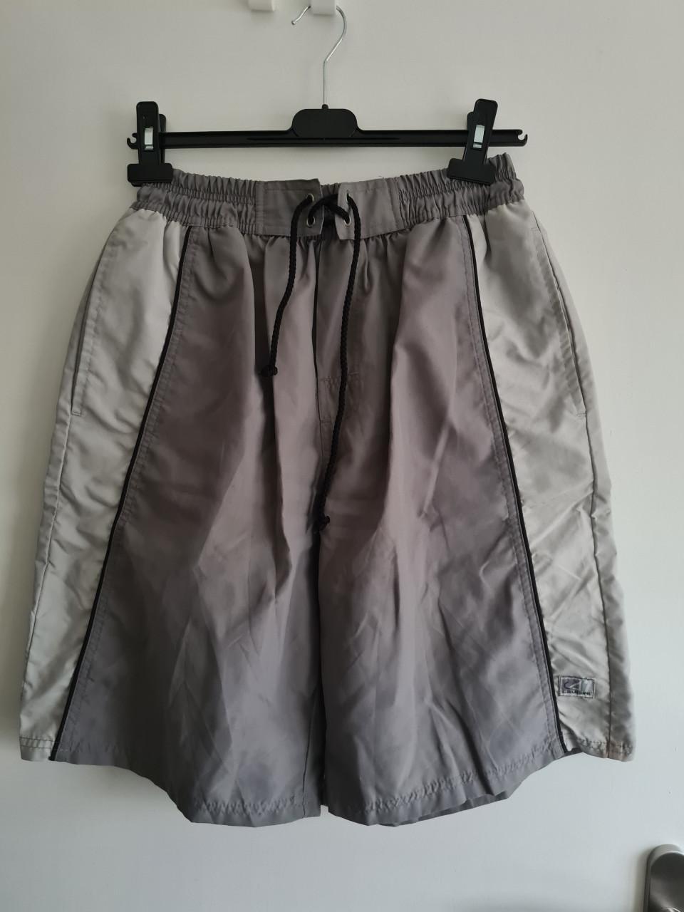 Korte grijstinten sportbroek van Cruiser Maat L