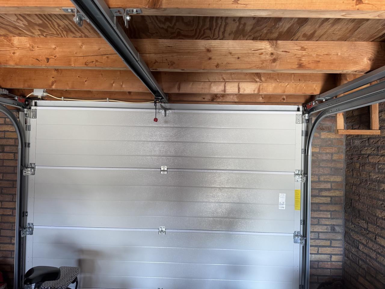 Elektronische garagedeur