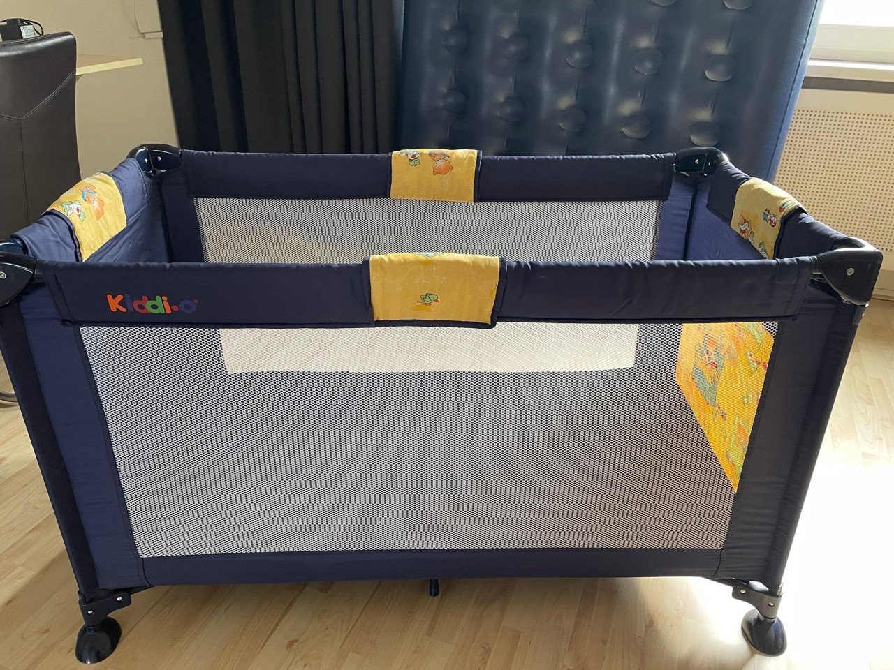 Compleet campingbedje + matras + lakens en deken