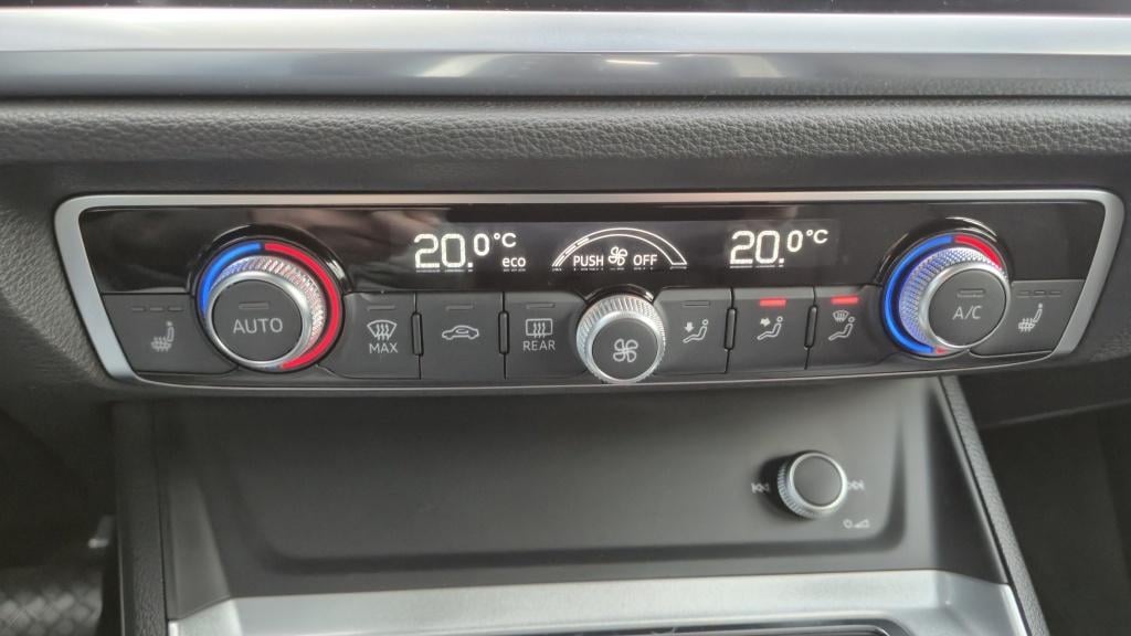 Audi Q3 45 tfsi e edition