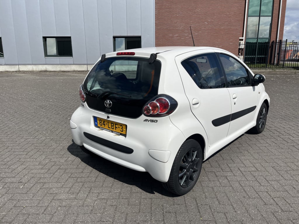Toyota Aygo 1.0-12v comfort