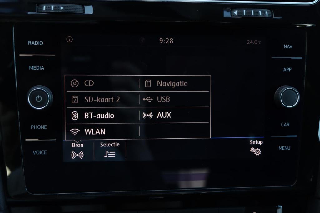 Volkswagen Golf 1.5 tsi highline 130pk dsg7