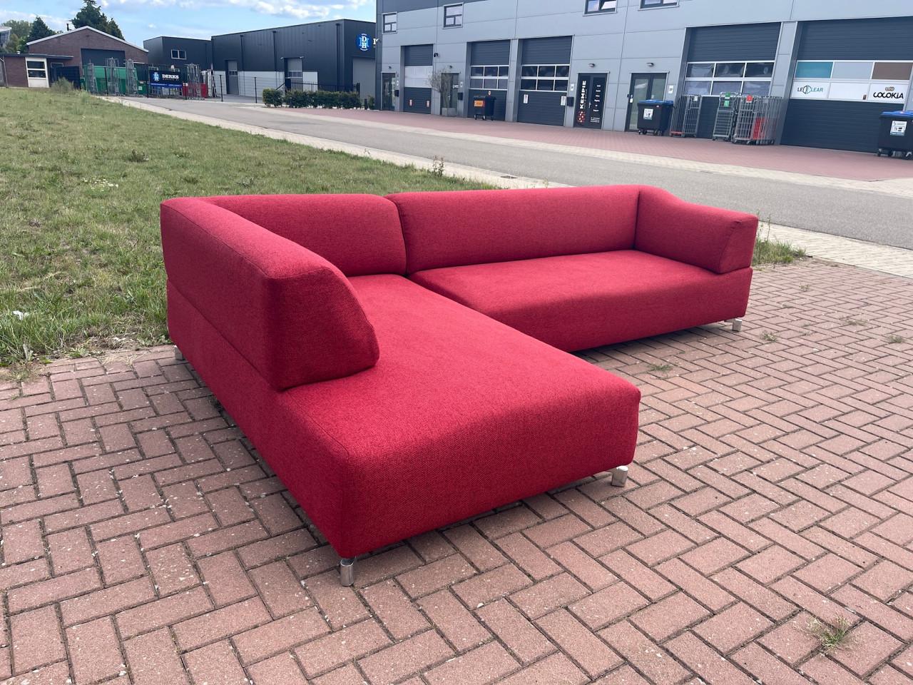 Leolux Faya Lobi stoffen hoekbank 298 cm diepe zit | Rood | ZGAN