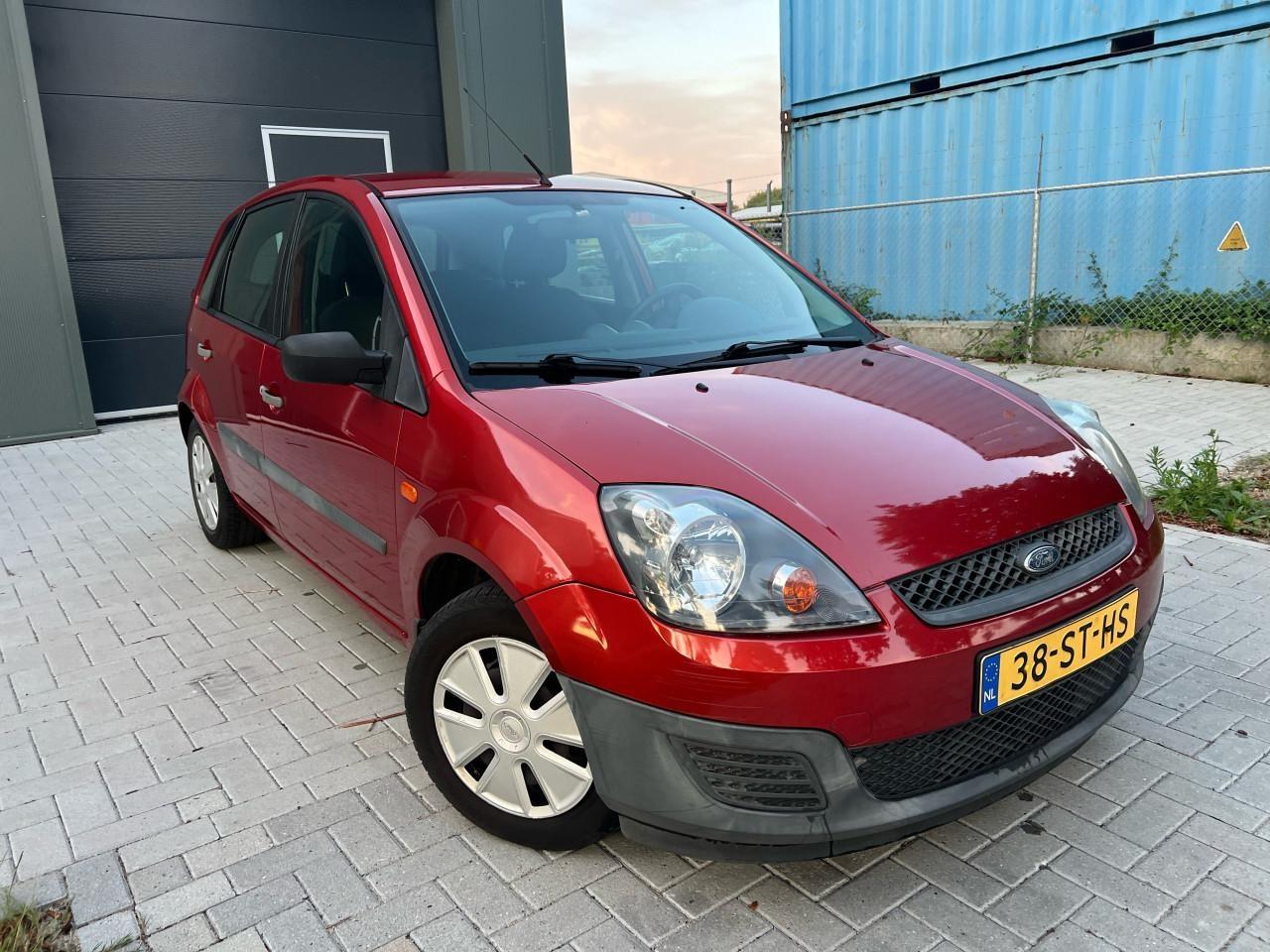 Ford Fiesta 1.3-8V Champion 137.823Km Jaar Apk