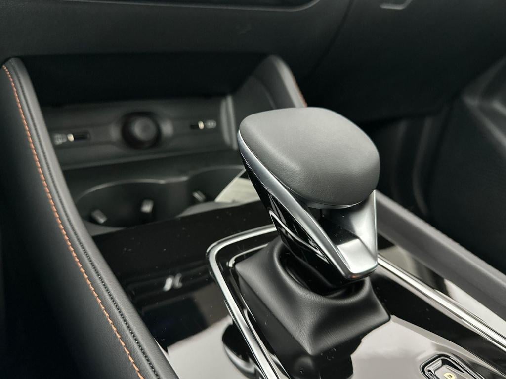 MG Hs 1.5 phev luxury | voorraad voordeel | op=op | leder | 100 km elektris