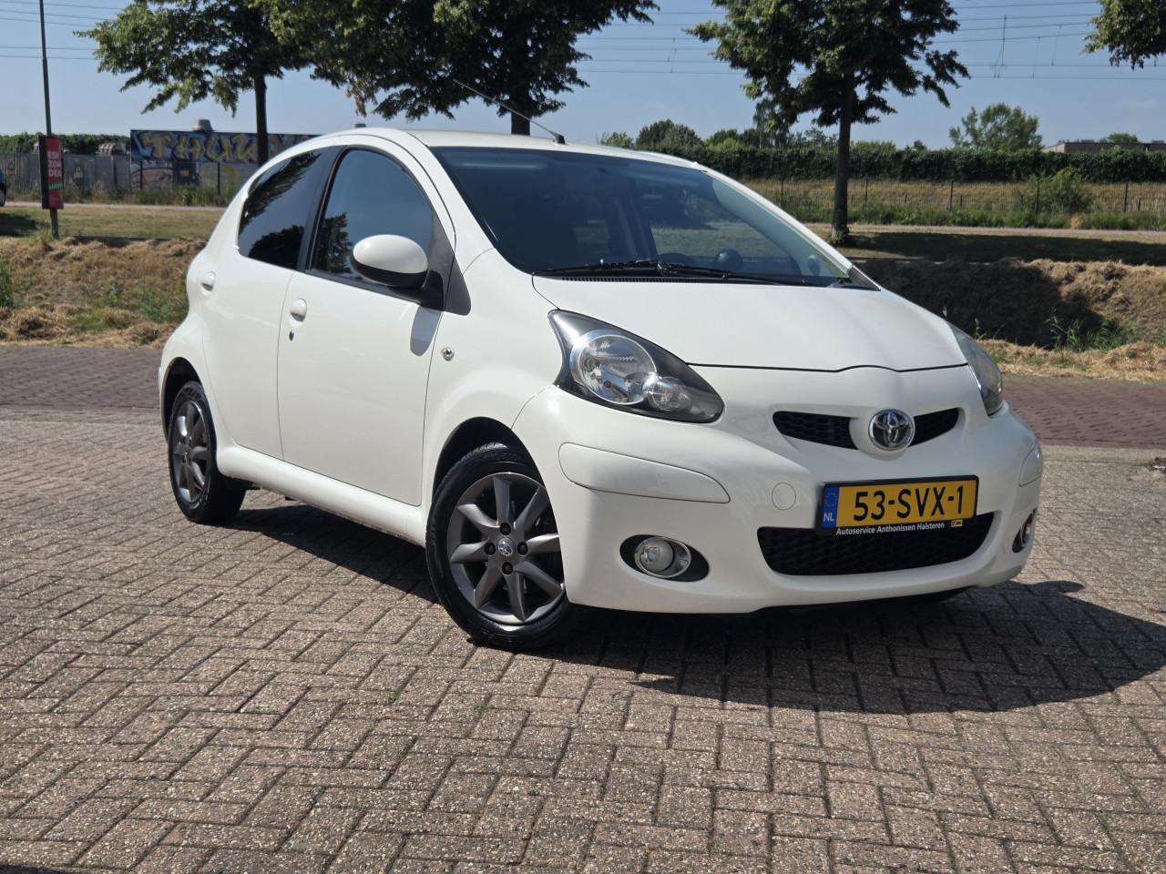 Toyota Aygo 5-Deurs | 2011 | NAP | IZGST | Airco | Dealeronderhouden