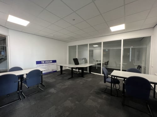 Te huur 27m2 kantoorruimte net buiten centrum Goes